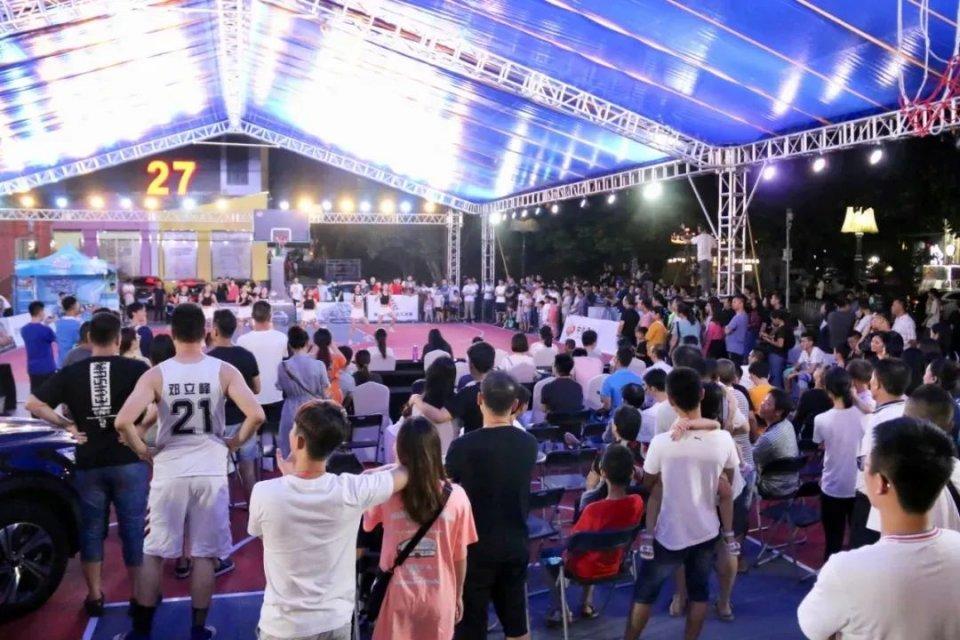 篮球热血，体育专业中的篮球之路 打篮球体育专业
