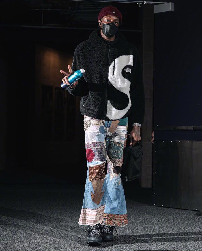 NBA篮球衣搭配艺术，男性的时尚与运动风尚 nba篮球衣搭配男